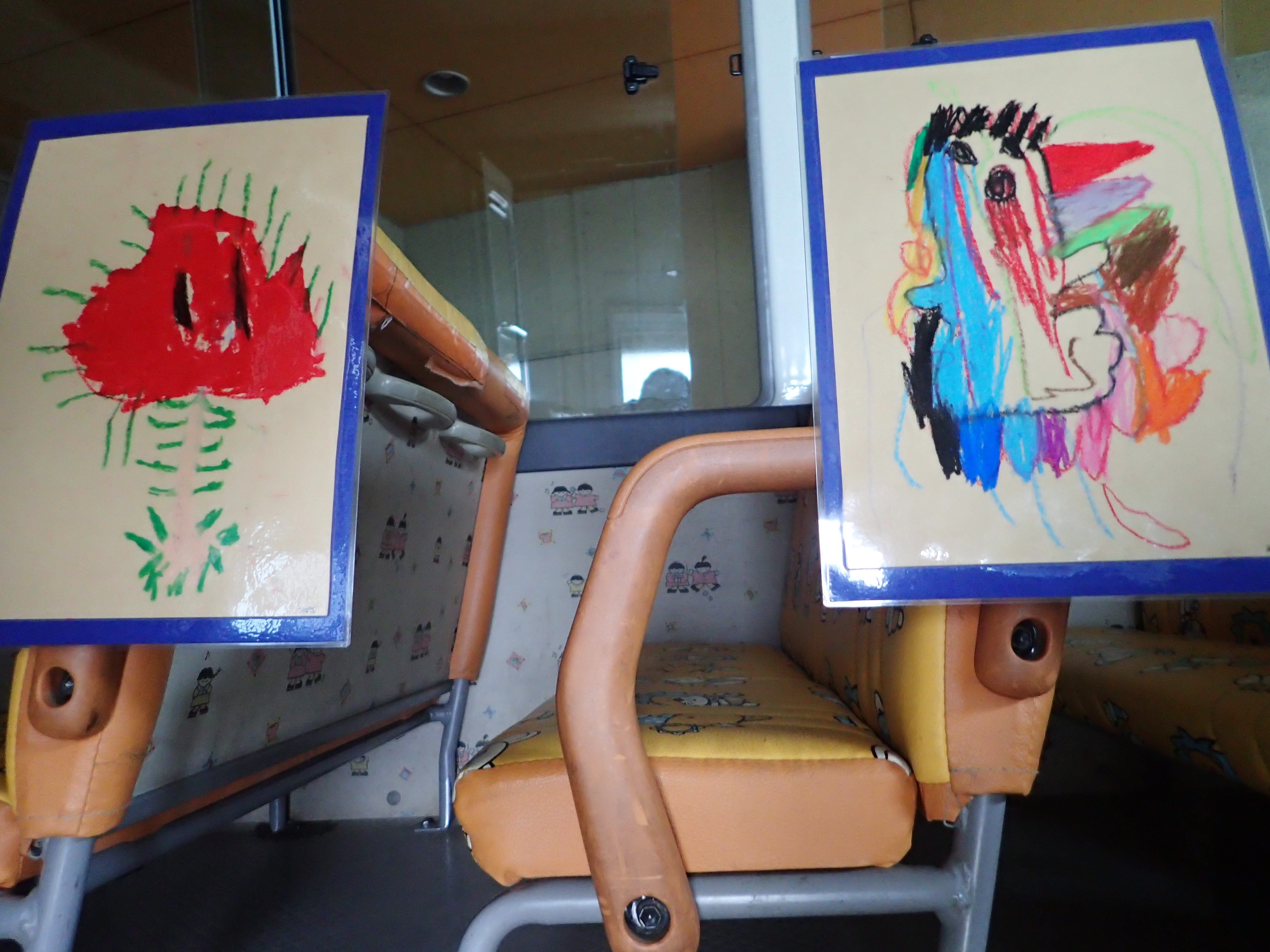 私たちで考える 幼稚園の新しい生活様式 バスのマークを作ろう 葛飾こどもの園幼稚園